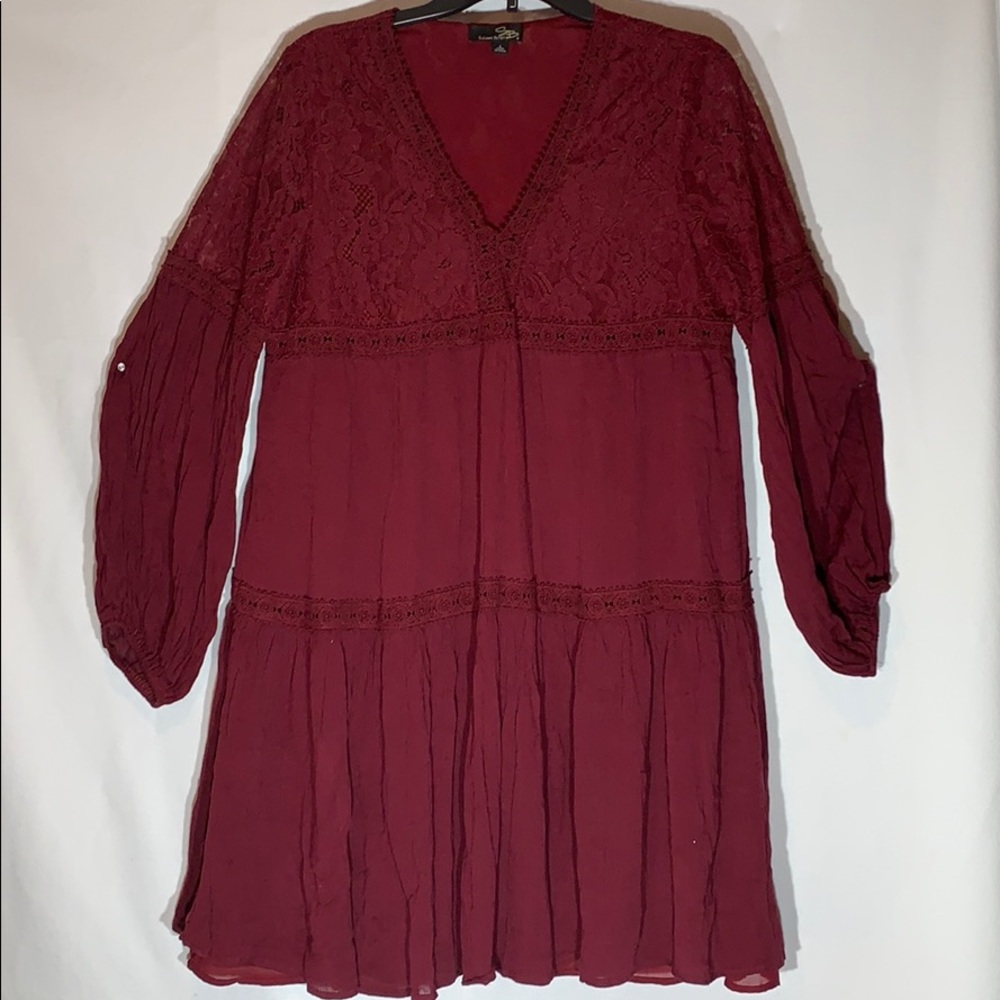 Suzanne Betro size L top.